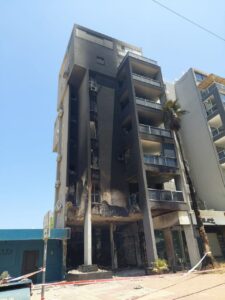 הצהרת תובע - נגד 2 תושבי המרכז, שנעצרו בחשד להצתת בית עסק בעיר אשדוד צילום: דוברות המשטרה